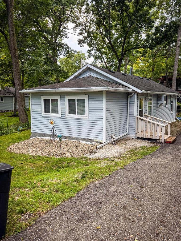 Photo of 2908 Circle DRIVE, Burlington, WI 53105 (MLS # 1976880)
