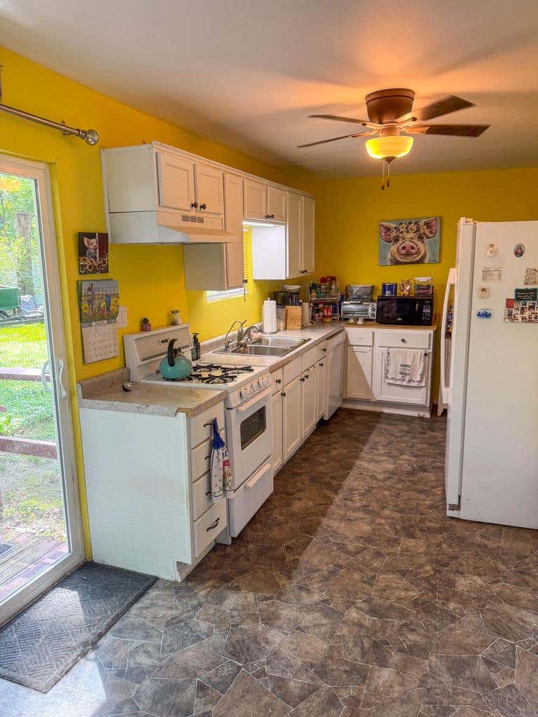 Photo of 2908 Circle DRIVE, Burlington, WI 53105 (MLS # 1976880)