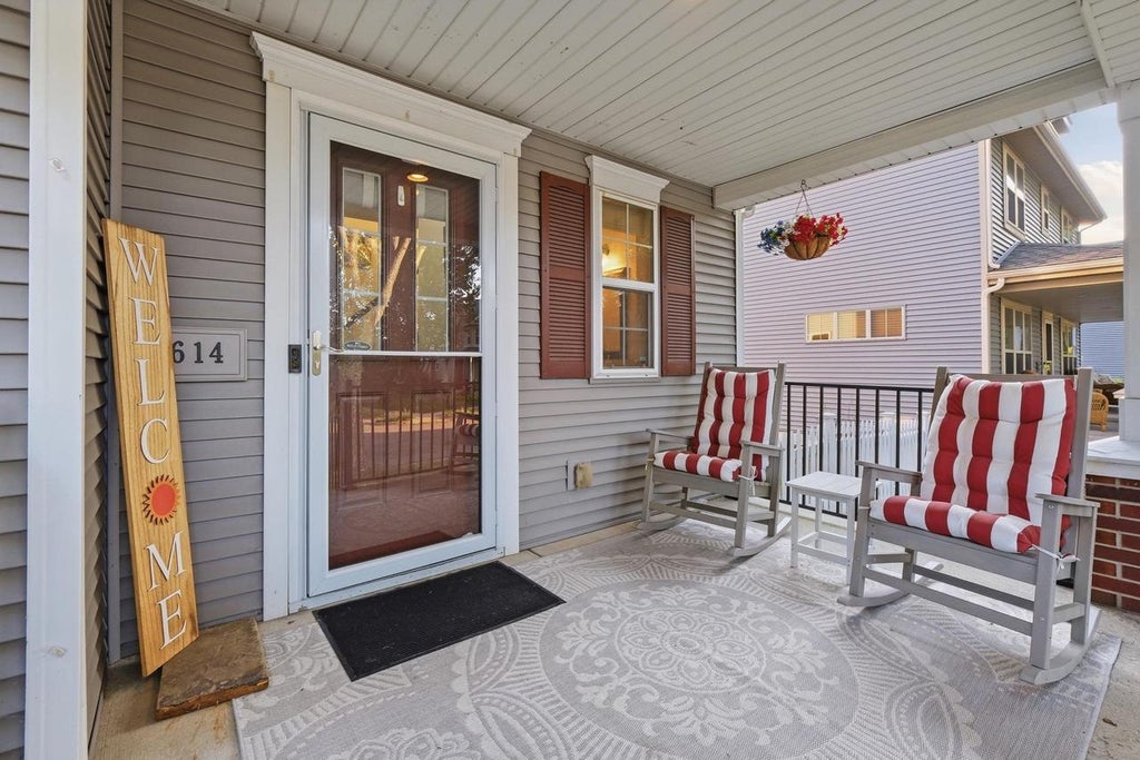 Photo of 614 McLean DRIVE, Madison, WI 53718 (MLS # 2027311)