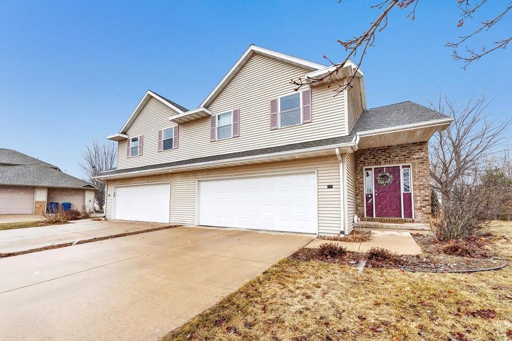 Photo of 715 Edge Point COURT, De Pere, WI 54115 (MLS # 50323175)