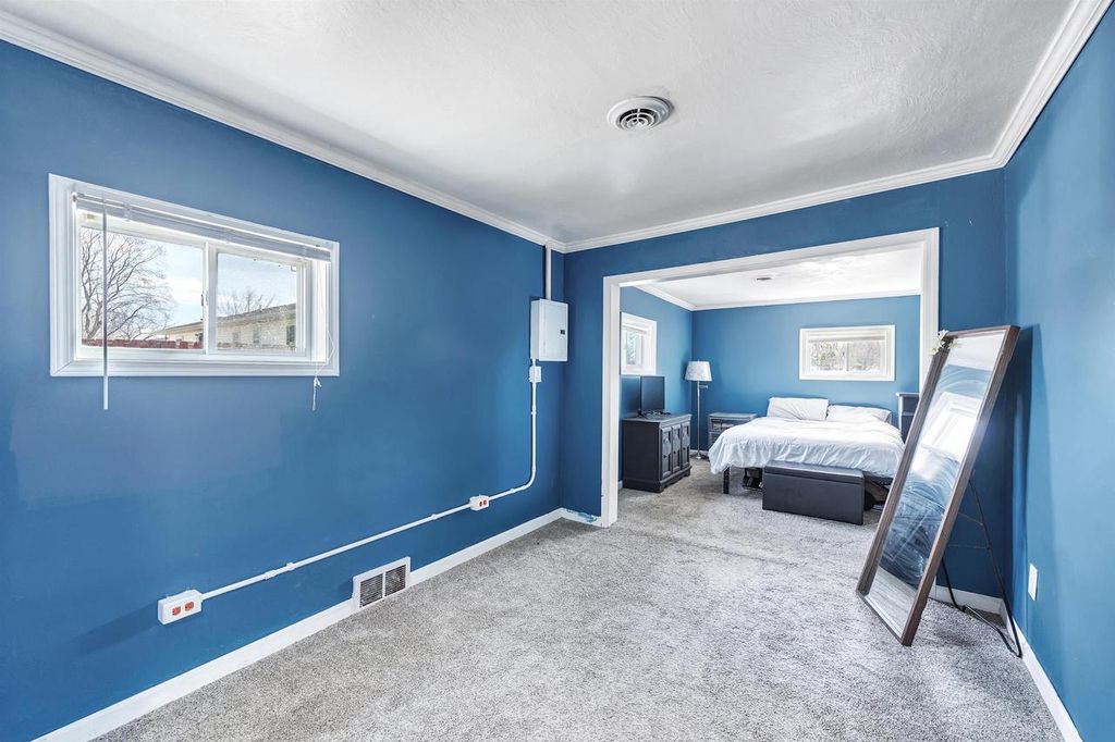 Photo of 601 E Kalb AVENUE, Green Bay, WI 54301 (MLS # 50323705)