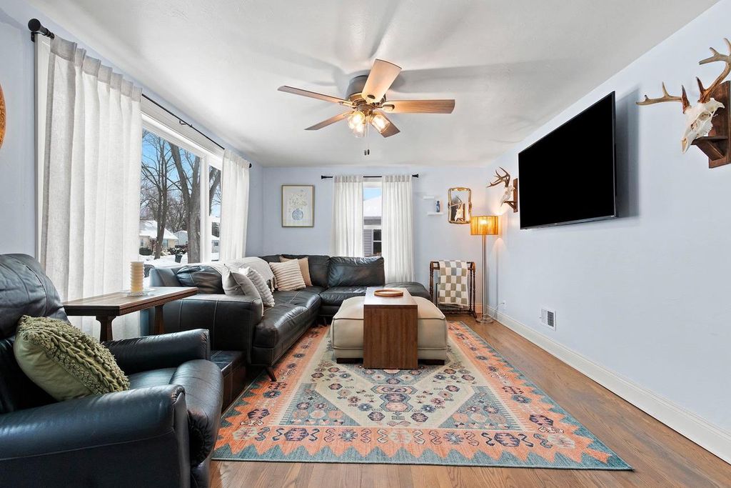 Photo of 489 Oaklawn AVENUE, Green Bay, WI 54304 (MLS # 50319933)