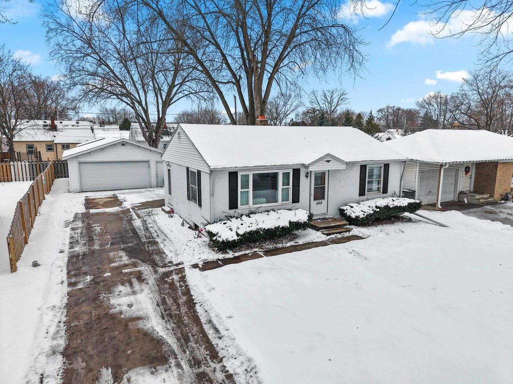 Photo of 489 Oaklawn AVENUE, Green Bay, WI 54304 (MLS # 50319933)