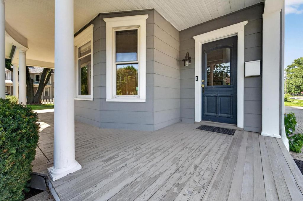 Photo of 7404 University AVENUE, Middleton, WI 53562 (MLS # 2027736)