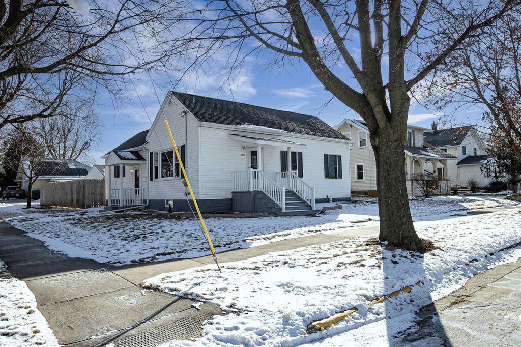 Photo of 331 N John STREET, Kimberly, WI 54136 (MLS # 50320525)