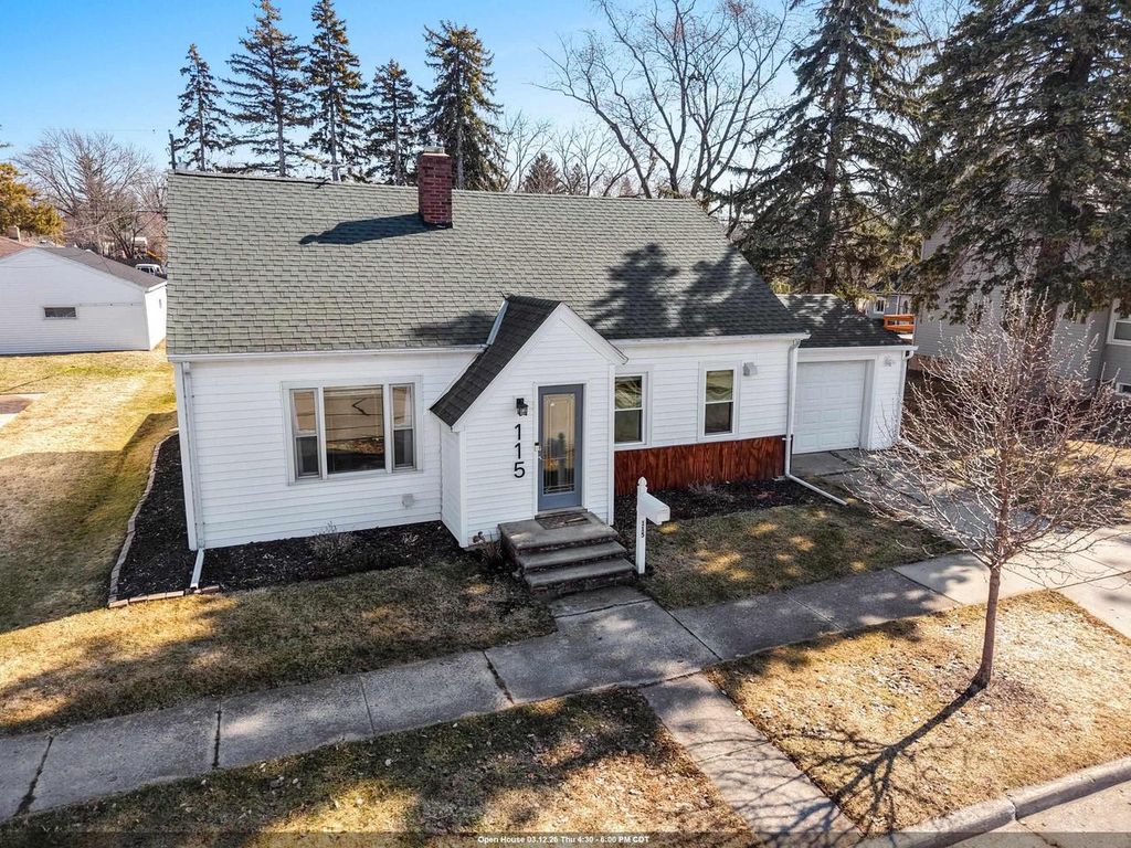 Photo of 115 S Washington STREET, De Pere, WI 54115 (MLS # 50322065)