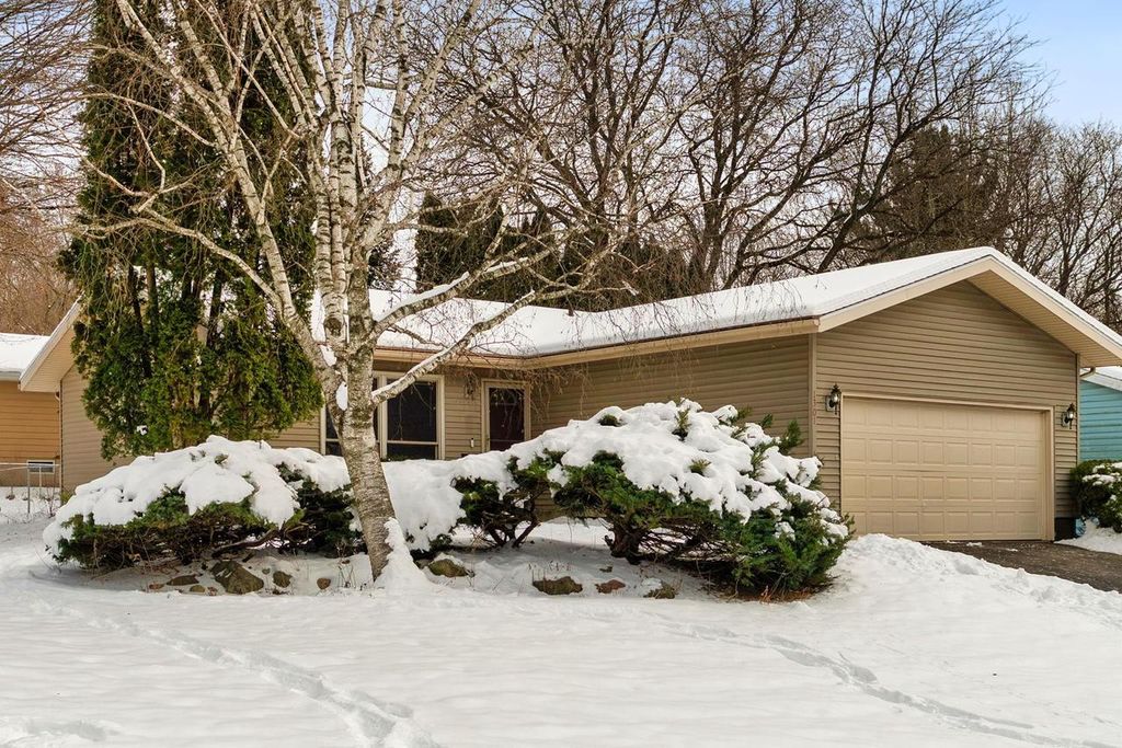 Photo of 1301 Rae LANE, Madison, WI 53711 (MLS # 2013356)