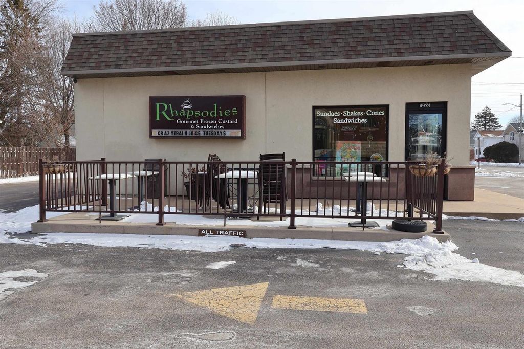 Photo of 1226 Oregon STREET, Oshkosh, WI 54901 (MLS # 50320499)