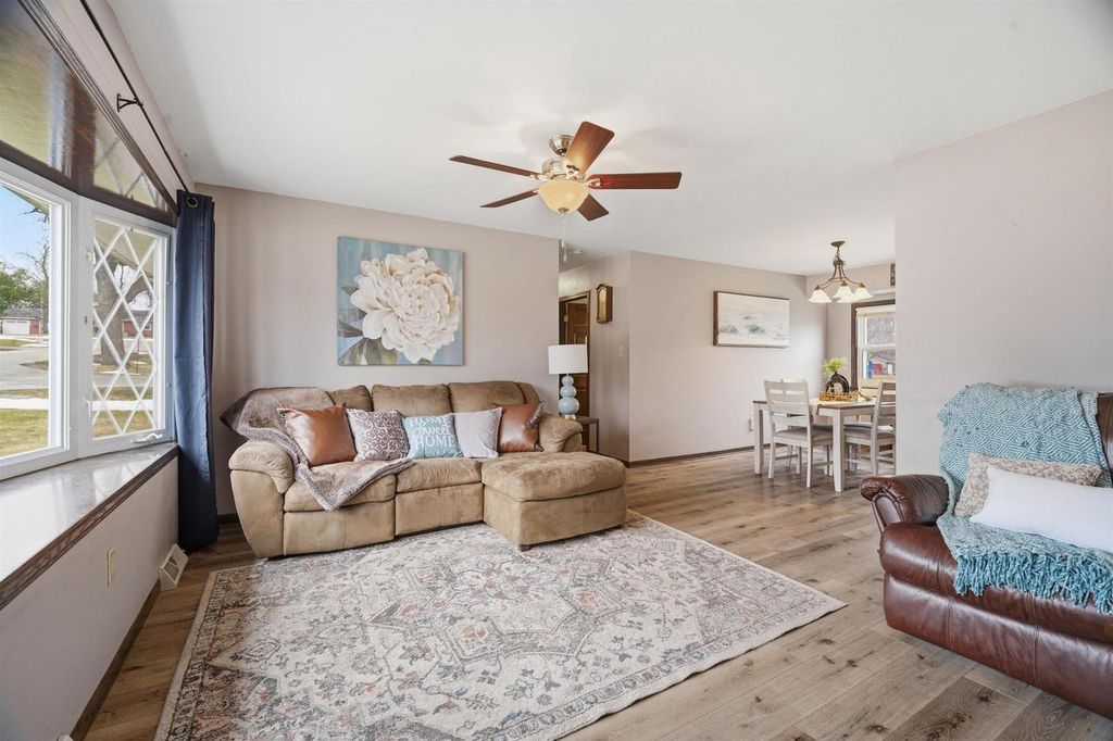 Photo of 325 Quincy AVENUE, Omro, WI 54963 (MLS # 50322870)