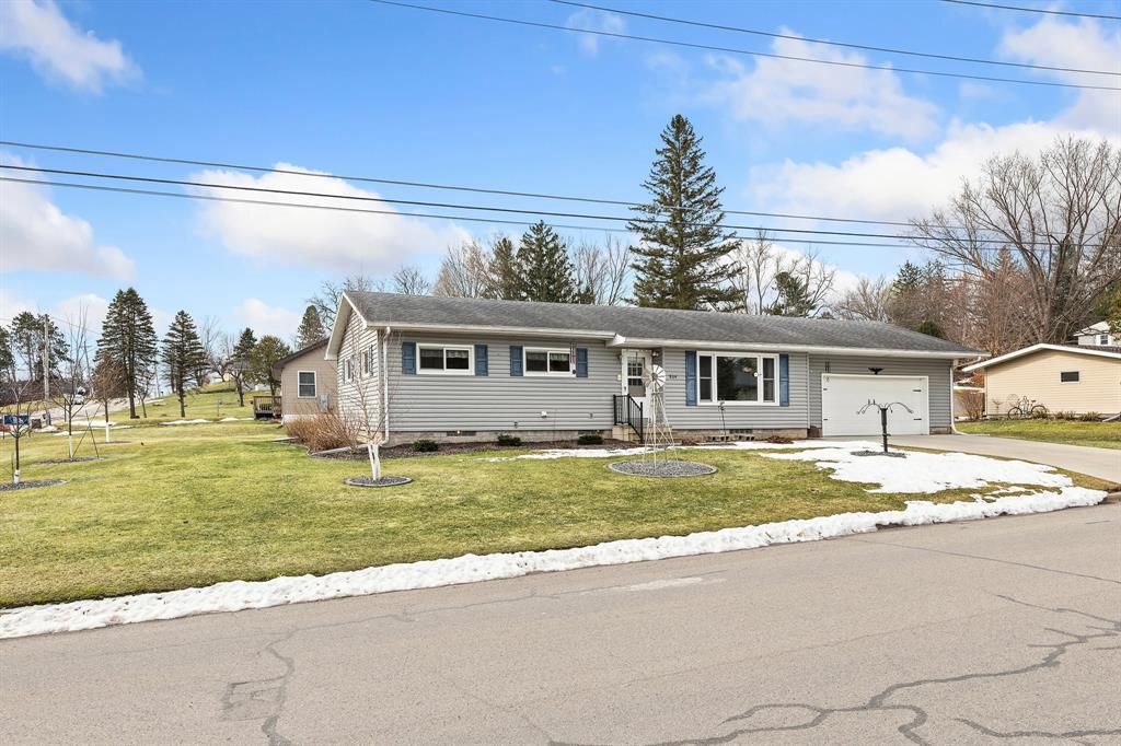 Photo of 804 Golf ROAD, Black River Falls, WI 54615 (MLS # 1599406)