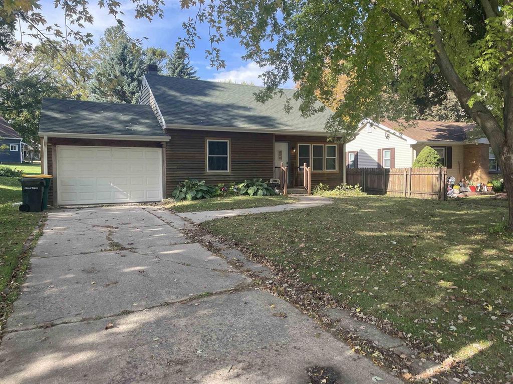 Photo of 1085 Carol AVENUE, Ripon, WI 54971 (MLS # 2011049)