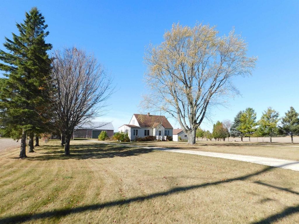 Photo of N8621 Wolf River DRIVE, Algoma, WI 45201 (MLS # 50321480)