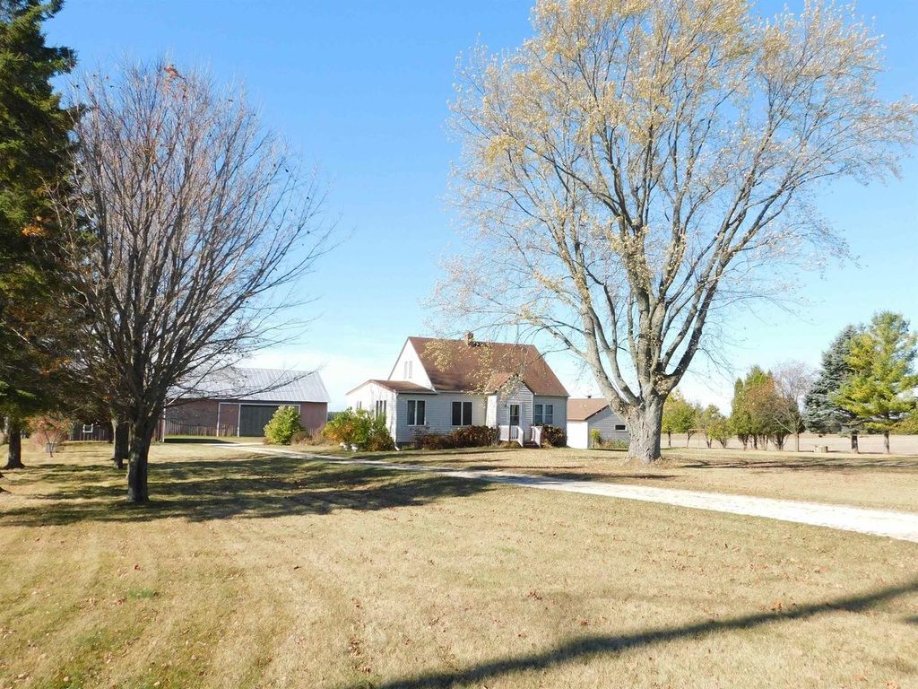 Photo of N8621 Wolf River DRIVE, Algoma, WI 45201 (MLS # 50321480)
