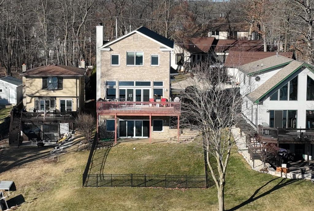 Photo of 29149 White Oak LANE, Waterford, WI 53185 (MLS # 1951231)