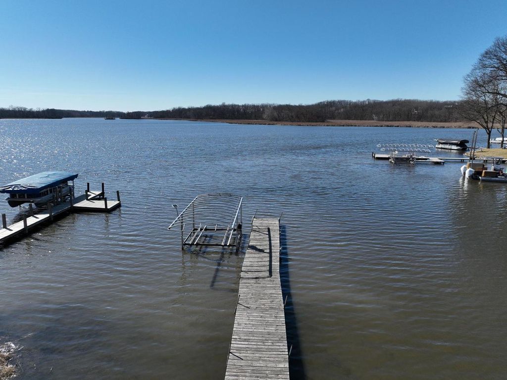Photo of 29149 White Oak LANE, Waterford, WI 53185 (MLS # 1951231)