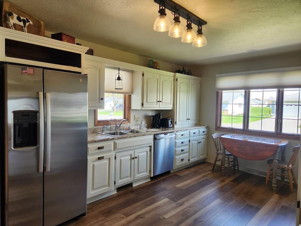 Photo of 62 Heritage COURT, Fond Du Lac, WI 54935 (MLS # 50323998)