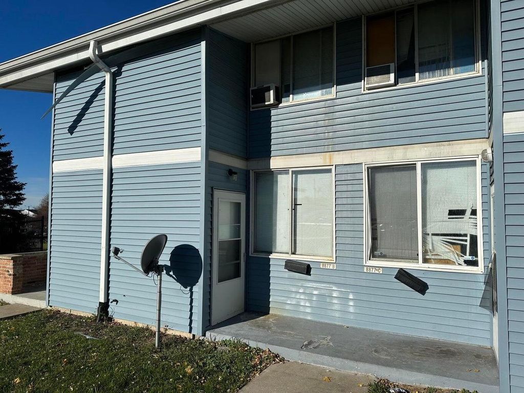 Photo of 8877 N Swan ROAD #B, Milwaukee, WI 53224 (MLS # 1944803)