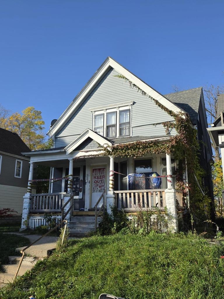 Photo of 3221 N 14th STREET, Milwaukee, WI 53206 (MLS # 1986635)