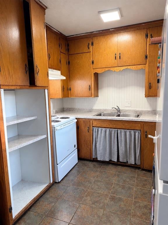 Photo of 730 E La Salle AVENUE, Barron, WI 54812 (MLS # 1606141)