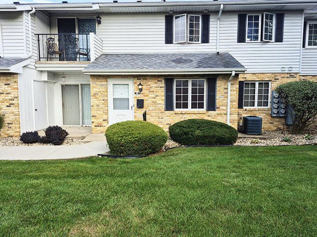 Photo of 8630 30th AVENUE #104, Kenosha, WI 53142 (MLS # 1939798)