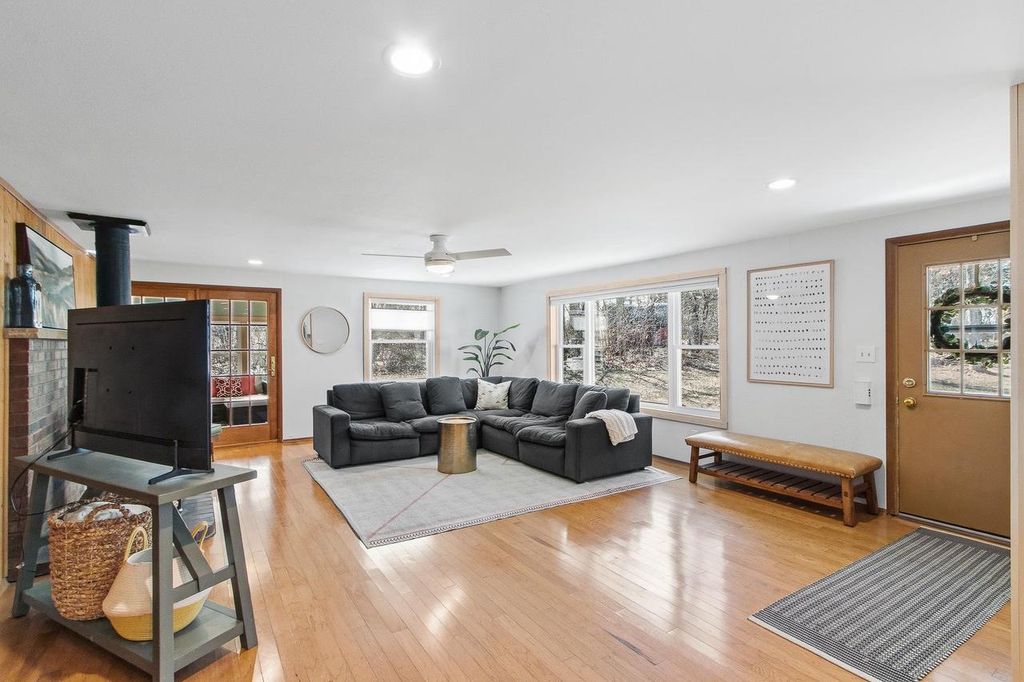 Photo of 5465 Daley ROAD, Waunakee, WI 53597 (MLS # 2018035)