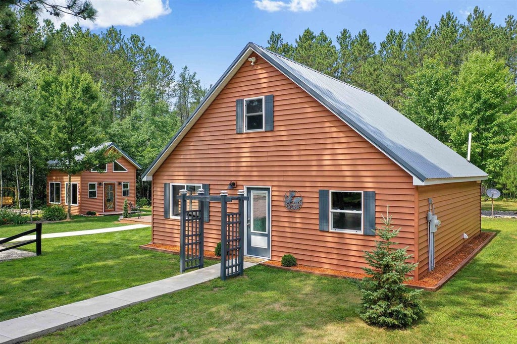 Photo of W12456 Hazel LANE, Silver Cliff, WI 54104 (MLS # 50330711)
