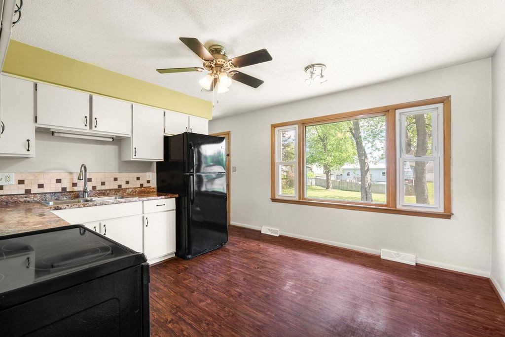 Photo of 311 Washington AVENUE, Fredonia, WI 53021 (MLS # 1963231)
