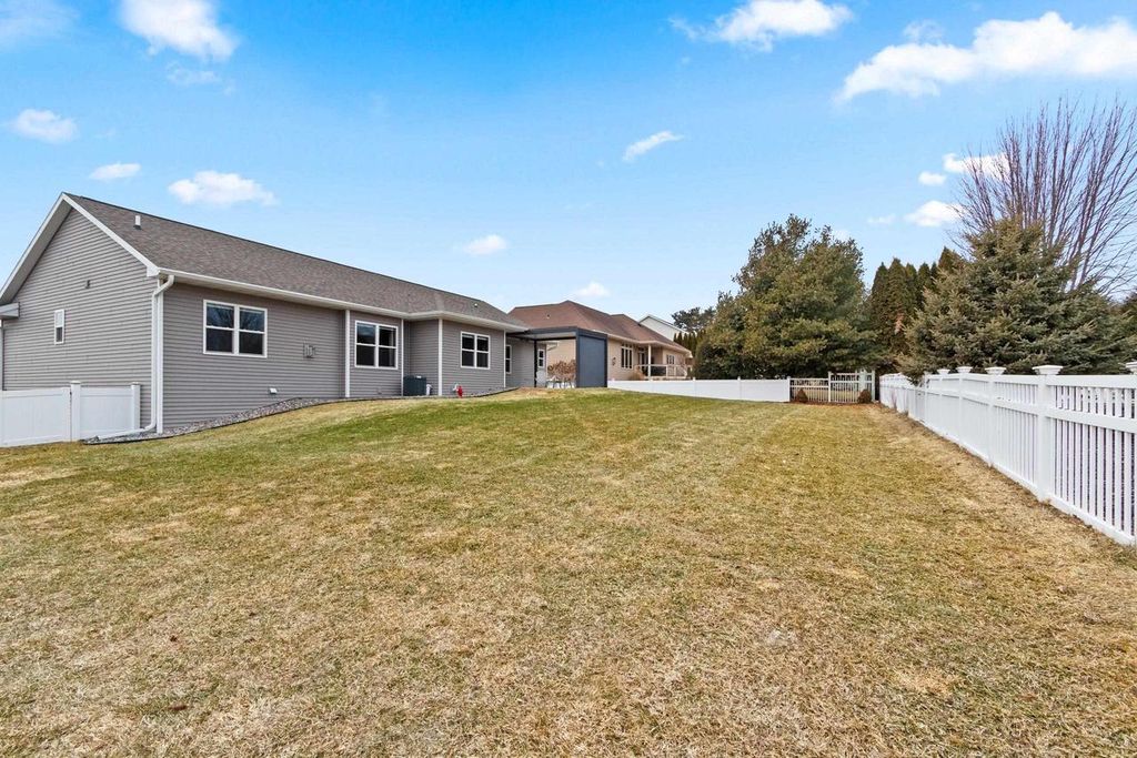 Photo of 3164 Howard View LANE, Green Bay, WI 54313 (MLS # 50321755)