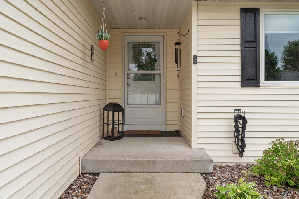 Photo of 802 Silver DRIVE, Holmen, WI 54636 (MLS # 1981328)