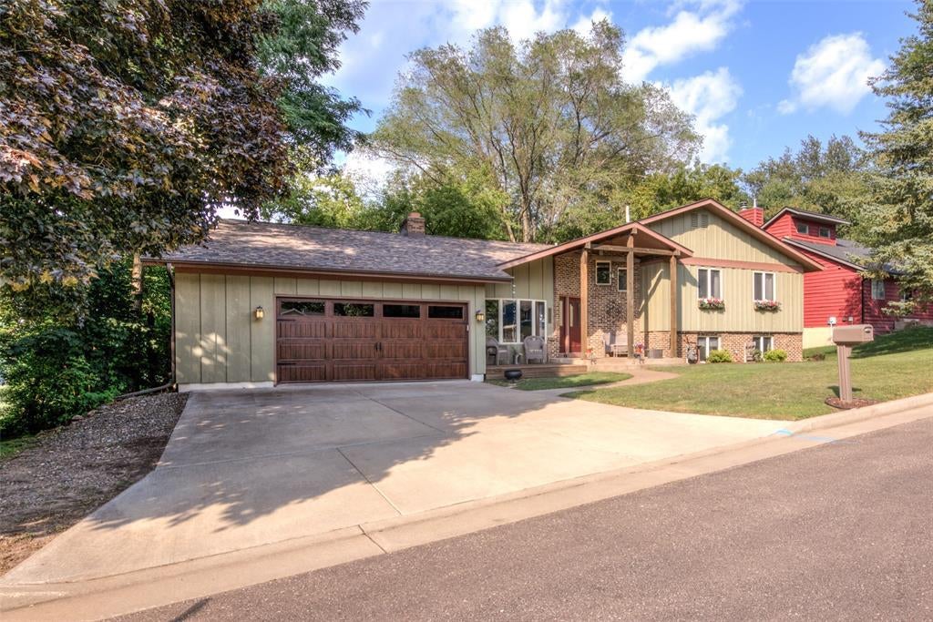 Photo of 608 Manor COURT, Altoona, WI 54720 (MLS # 1603719)