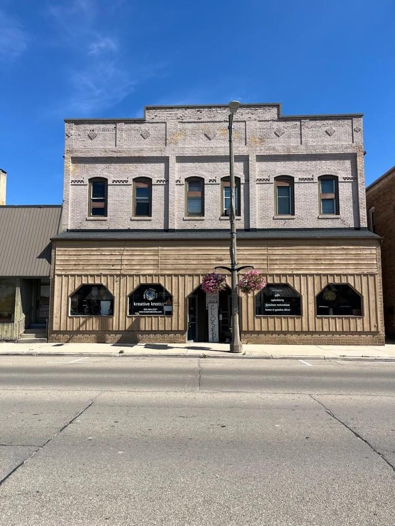 Photo of 208 N Main STREET, Brillion, WI 54110 (MLS # 50332642)