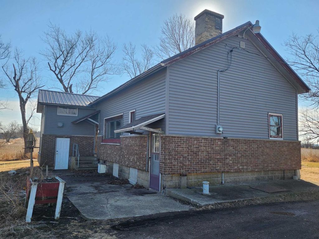 Photo of 7609 W State Road 59, Edgerton, WI 53534 (MLS # 2016833)