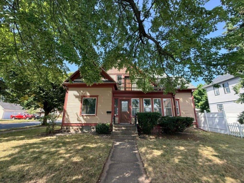 Photo of 640 S 4th AVENUE, Wausau, WI 54401 (MLS # 22604121)