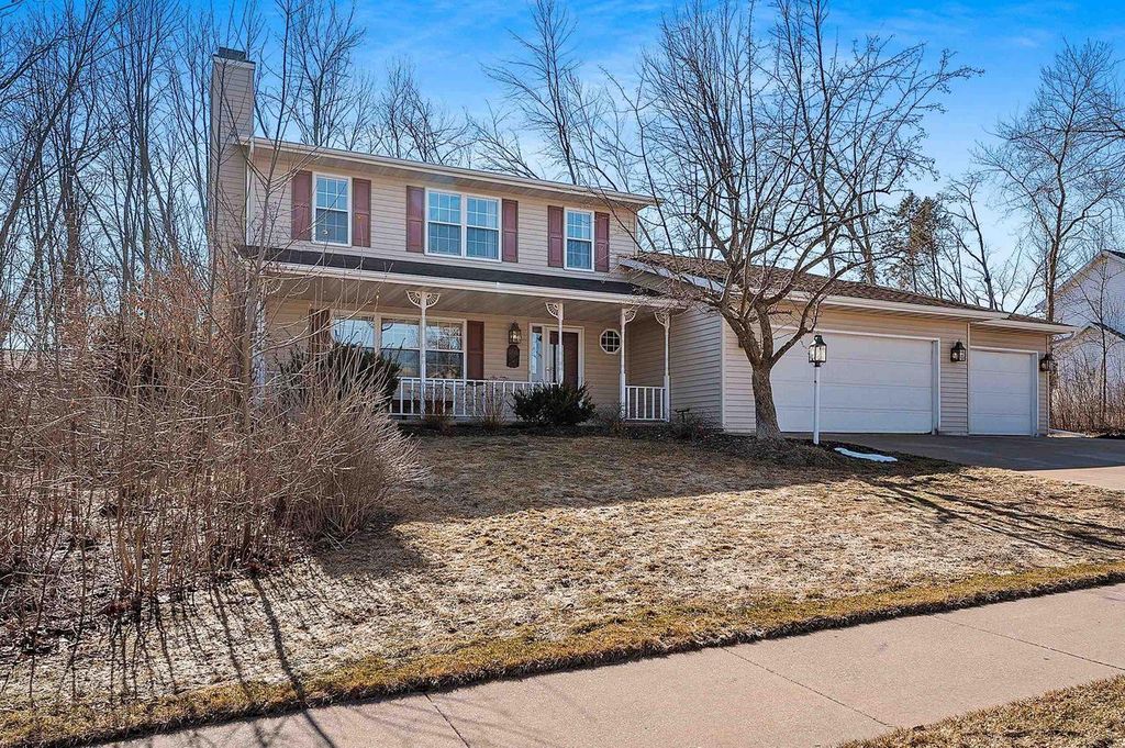 Photo of 7 Ash Grove PLACE, Kaukauna, WI 54130 (MLS # 50321941)