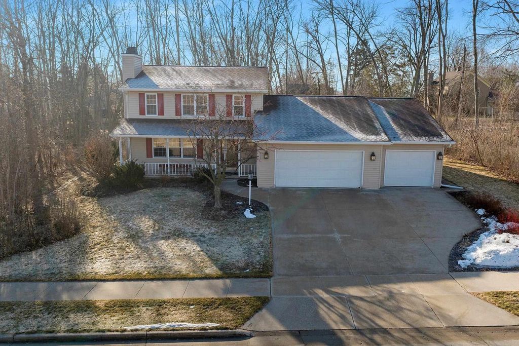 Photo of 7 Ash Grove PLACE, Kaukauna, WI 54130 (MLS # 50321941)