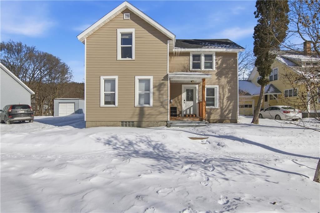 Photo of 1245 S Farwell STREET, Eau Claire, WI 54701 (MLS # 1597991)