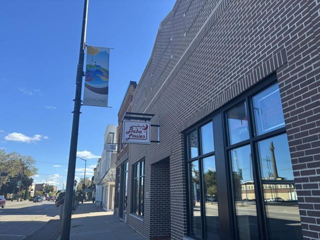 Photo of 419 Main AVENUE, De Pere, WI 54115 (MLS # 50316624)