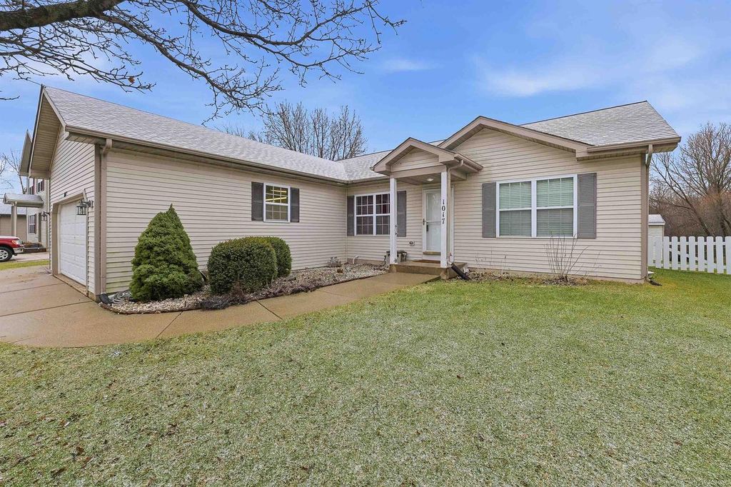 Photo of 1017 E Pinecrest LANE, Elkhorn, WI 53121 (MLS # 2017631)