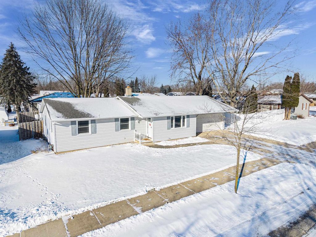 Photo of 901 Sheridan STREET, Kaukauna, WI 54130 (MLS # 50320211)