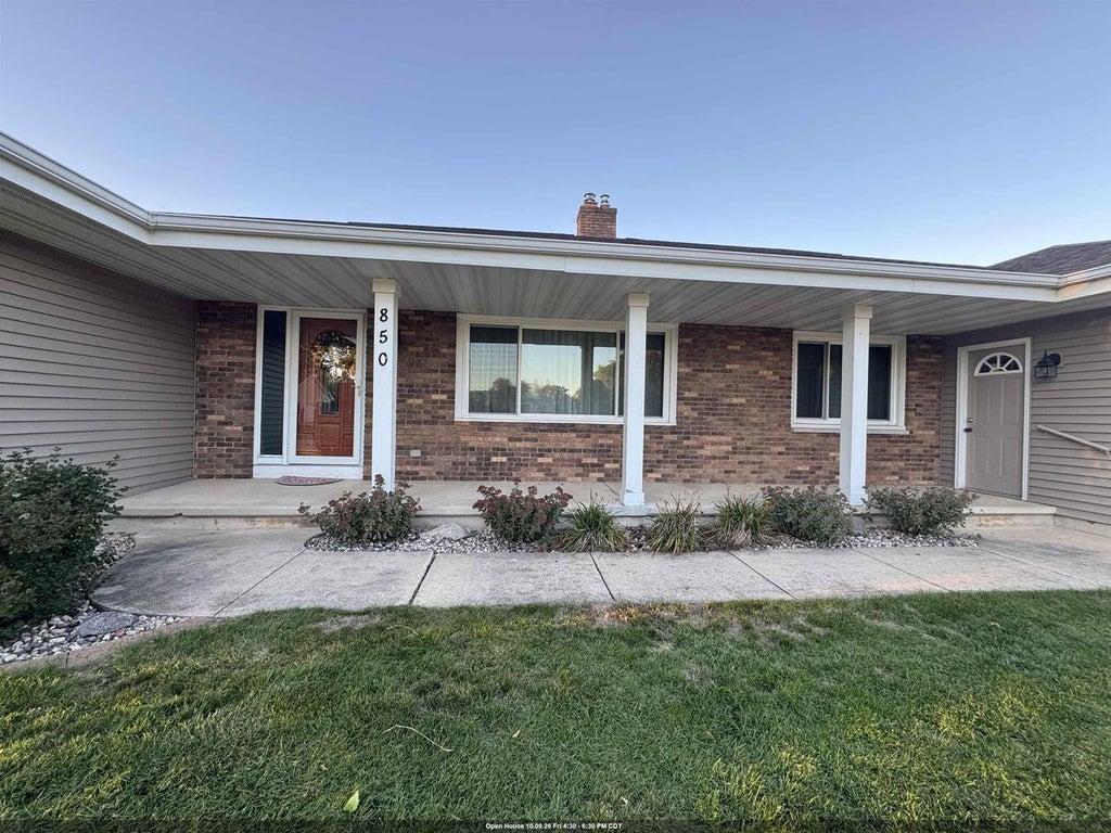 Photo of 850 Bavarian COURT, Oshkosh, WI 54901 (MLS # 50333877)