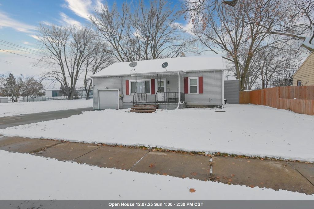Photo of 915 Reber STREET, Green Bay, WI 54302 (MLS # 50318754)