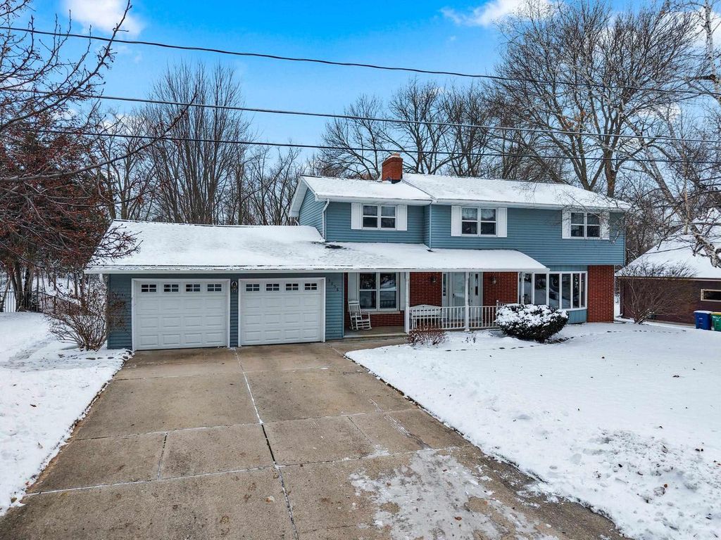 Photo of 3258 Peterson ROAD, Green Bay, WI 54311 (MLS # 50318833)