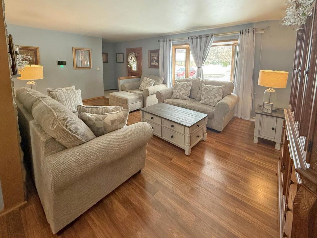 Photo of W154N10077 Moonlite DRIVE, Germantown, WI 53022 (MLS # 1945186)