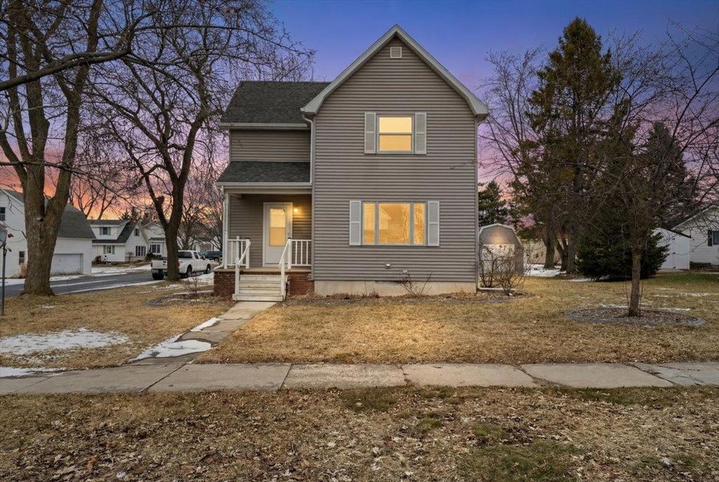 Photo of 406 Maple STREET, Luxemburg, WI 54217 (MLS # 50321503)