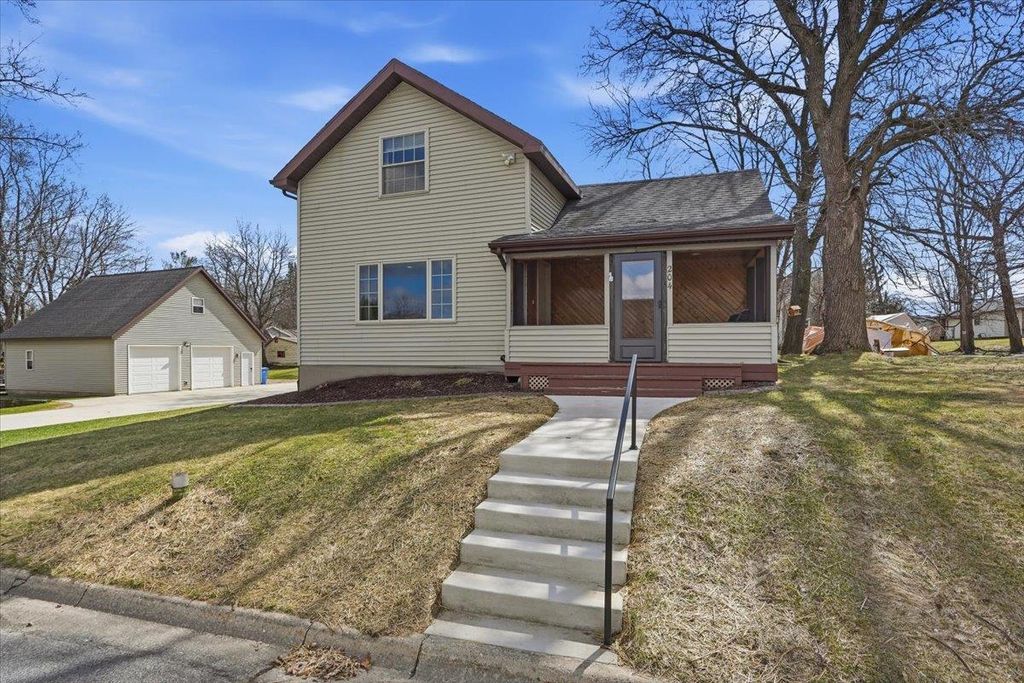 Photo of 204 Hotel STREET, Brooklyn, WI 53521 (MLS # 2019130)