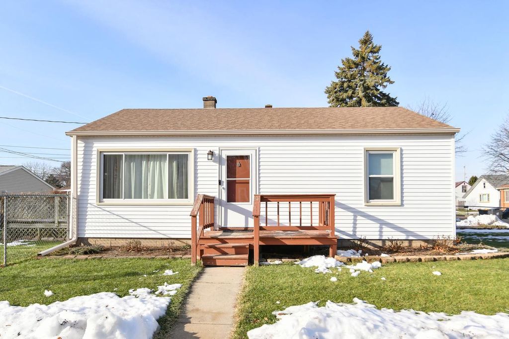 Photo of 1601 Richard AVENUE, Mount Pleasant, WI 53403 (MLS # 1945775)