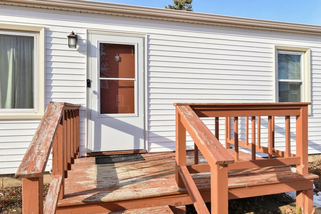 Photo of 1601 Richard AVENUE, Mount Pleasant, WI 53403 (MLS # 1945775)