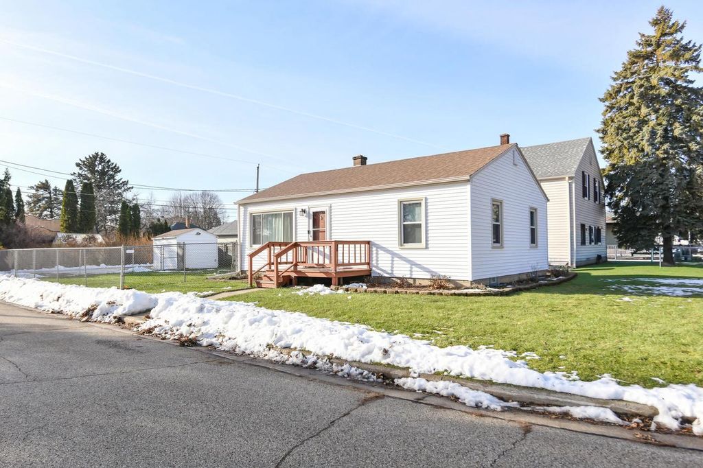 Photo of 1601 Richard AVENUE, Mount Pleasant, WI 53403 (MLS # 1945775)