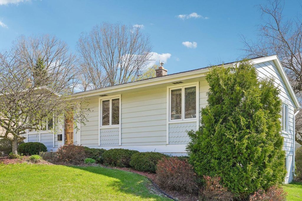 Photo of 1439 N 12th AVENUE, West Bend, WI 53090 (MLS # 1959391)