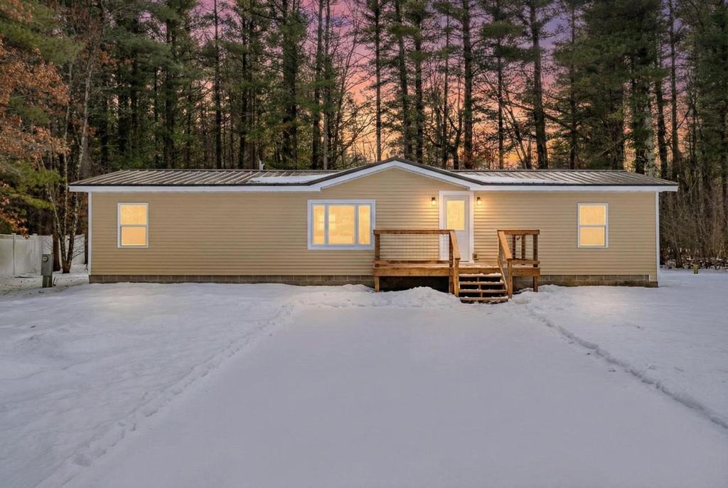 Photo of 5741 Siesta CIRCLE, Wisconsin Rapids, WI 54494 (MLS # 22600135)